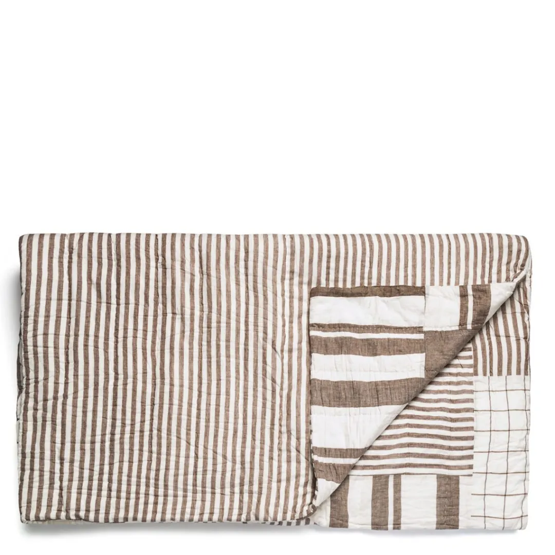 Daylesford Organic Nila Landscapes Quilt Large