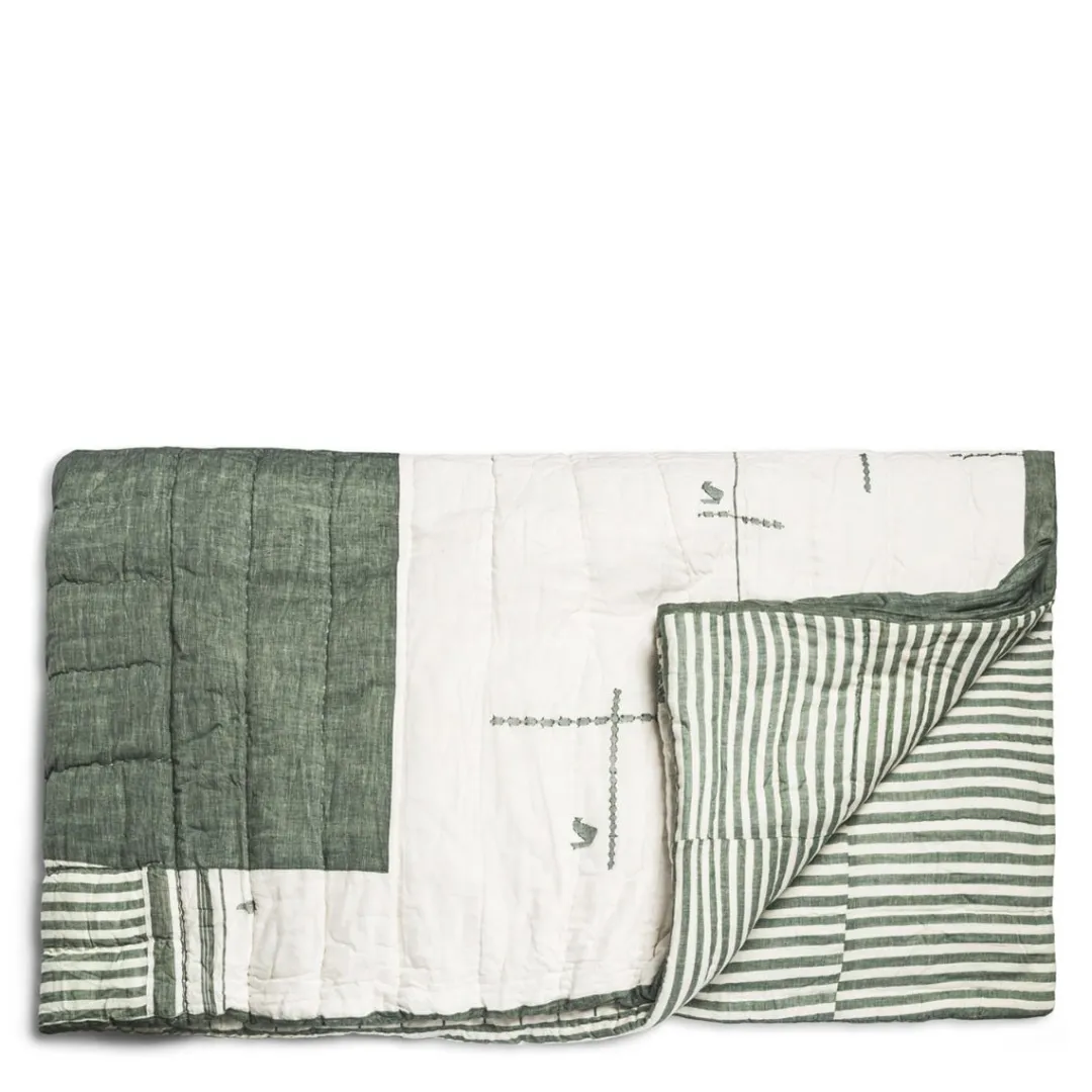 Daylesford Organic Nila Pasture Quilt Large